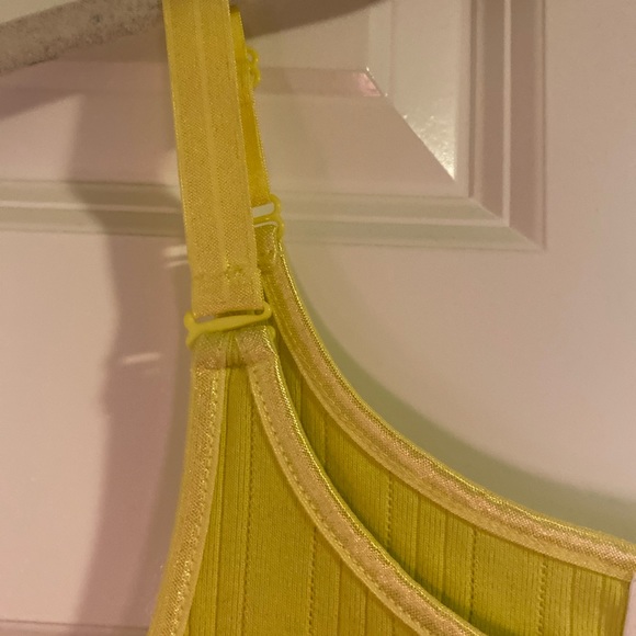 EUC weekend traffic lemon lime/green tank. - Picture 4 of 8